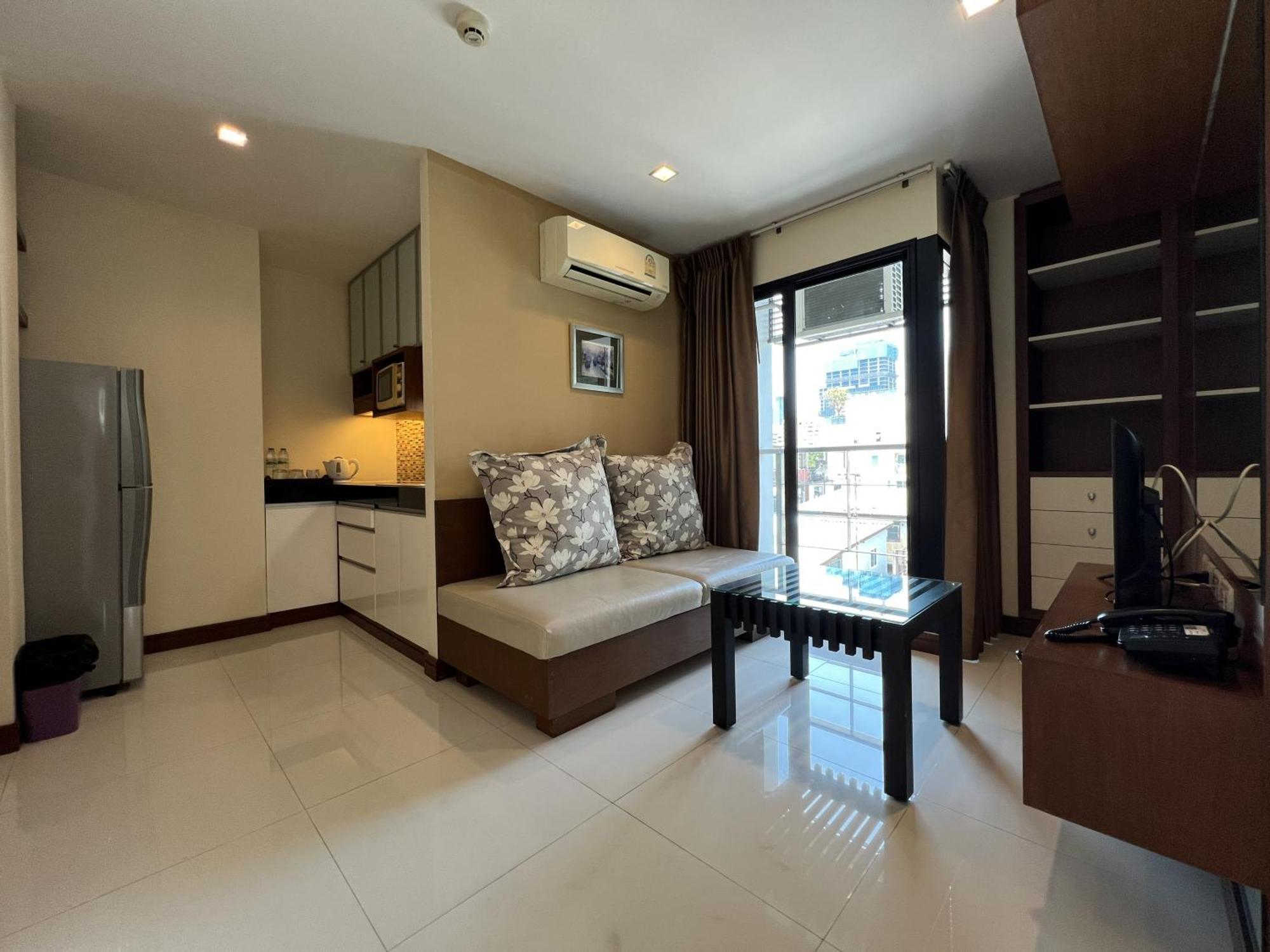 Silom Forest Exclusive Residence Бангкок Экстерьер фото